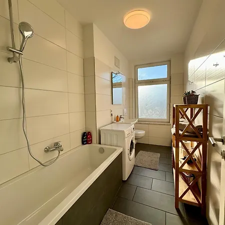 Schicke Im Gruenen Hinterhof * Schwerin (Mecklenburg-Vorpommern)